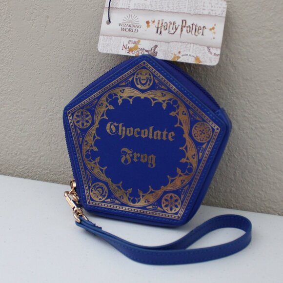 Harry Potter Chocolate Frog Wristlet - Picture 2 of 5